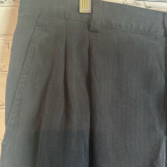 Tommy Bahama Men’s Pleated Front 100% Silk Black shorts size 36 - Picture 2 of 6